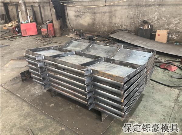 公路防撞墻模具價格 公路防撞墻模具價格